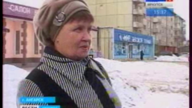 В Ангарске не вывозят снег из городских дворов  