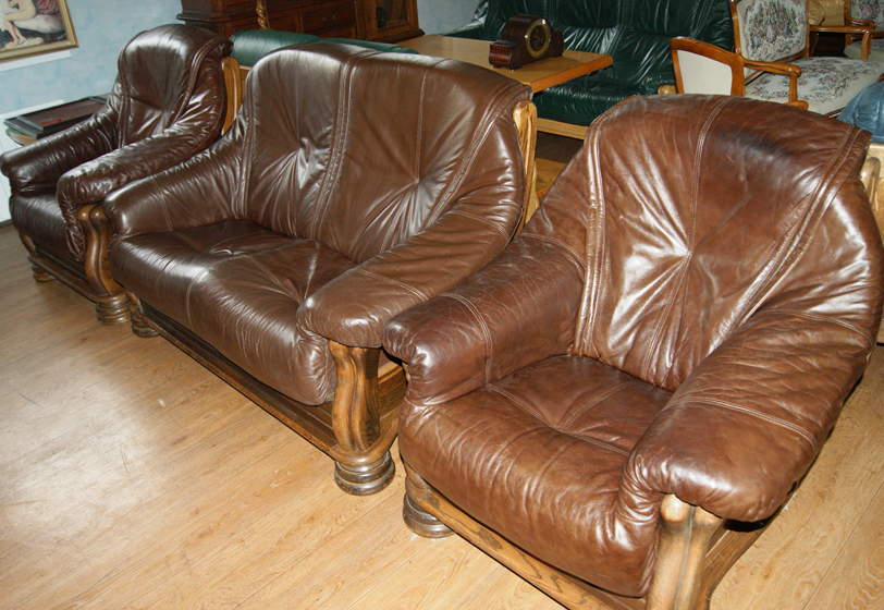 Куплю кожаный диван б у. Кожаная мягкая мебель. Голландская кожаная мягкая мебель. Кожаный диван и два кресла. Кожаная мебель из Голландии.